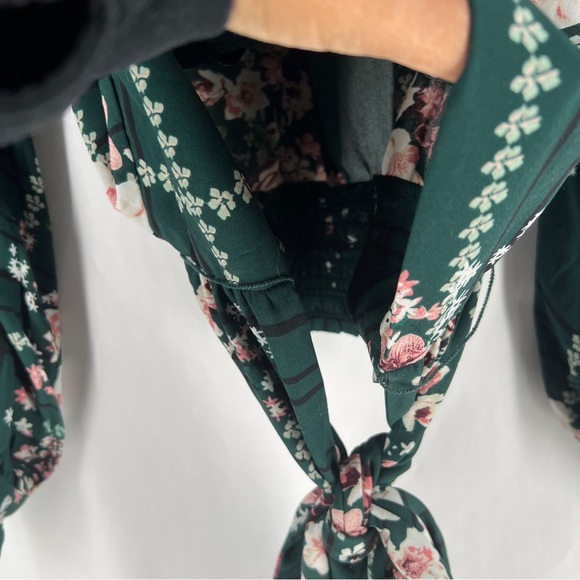 New York & Company Floral Green Full‎ Sleeve Tie Waist Faux Wrap Top Size S - Picture 7 of 14